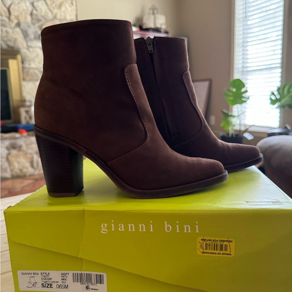 Gianni Bini Tovvy Booties